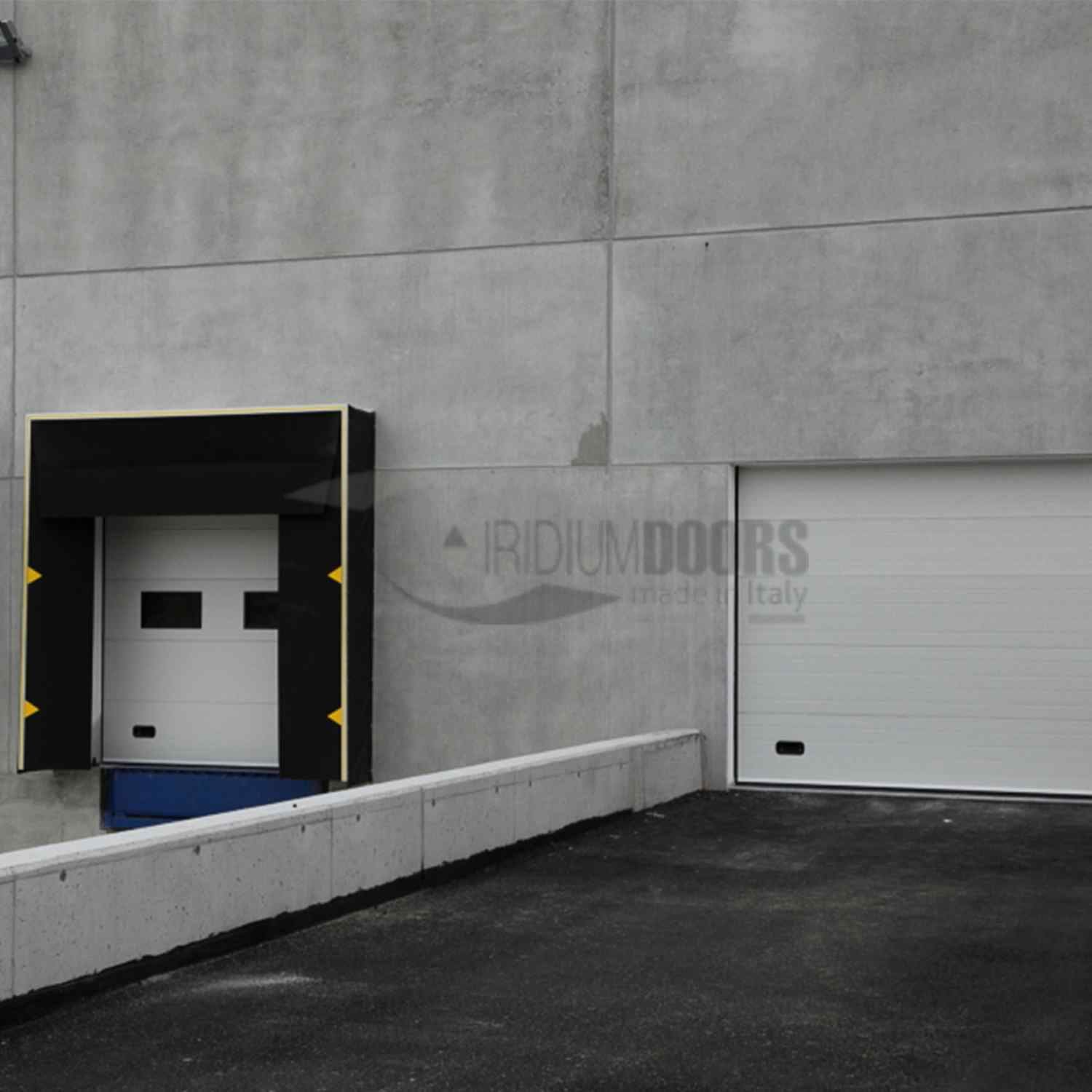 Iridium Doors Gallery Baie Di Carico 1