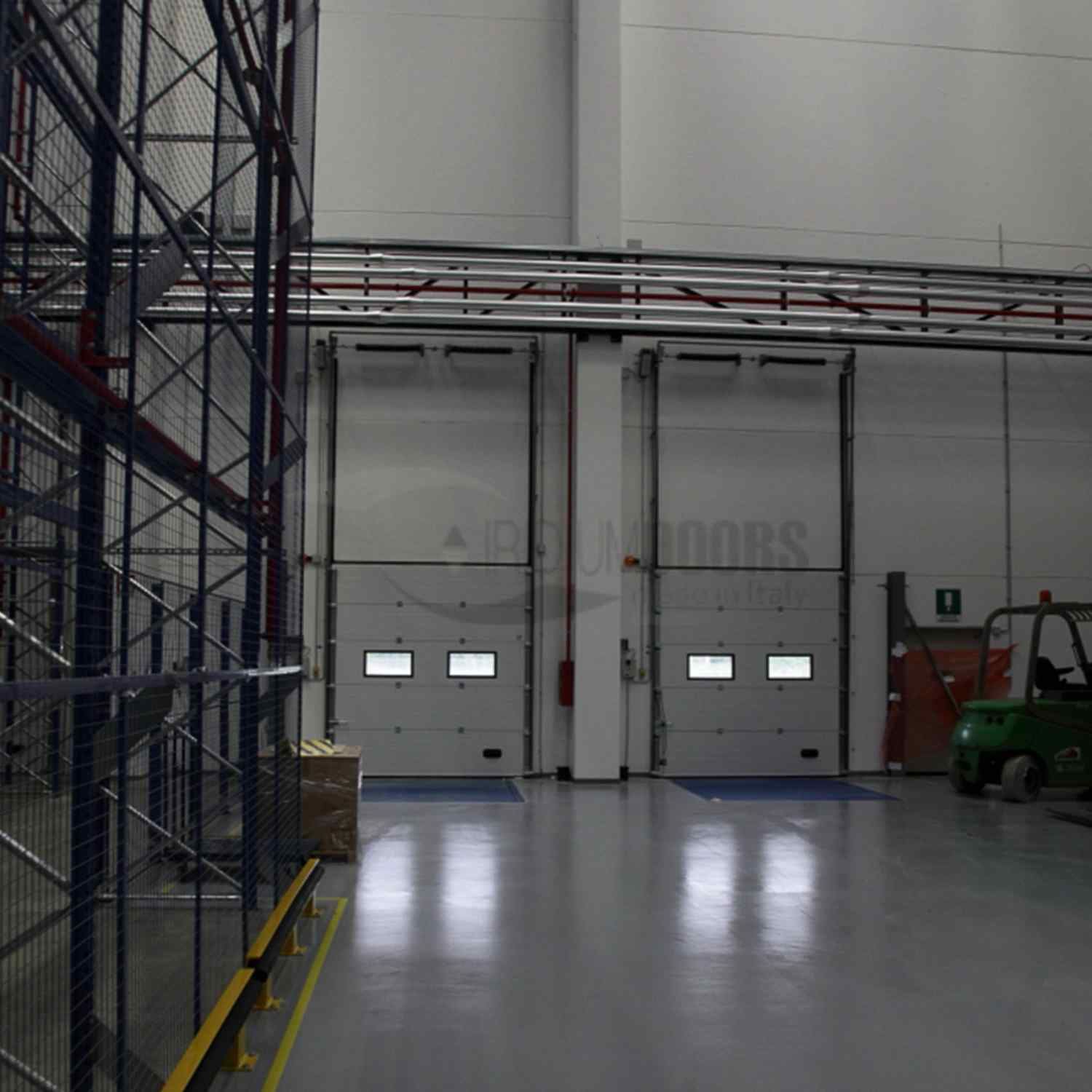 Iridium Doors Gallery Baie Di Carico 2