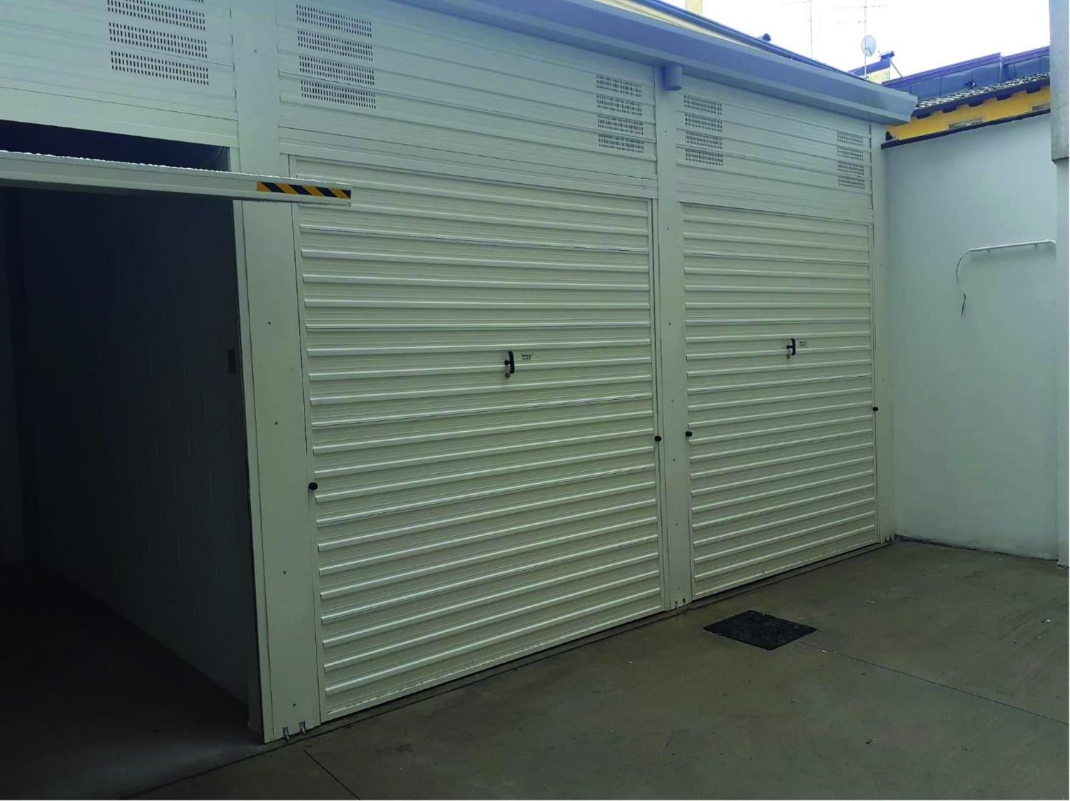 Iridium Doors Gallery Basculanti 17